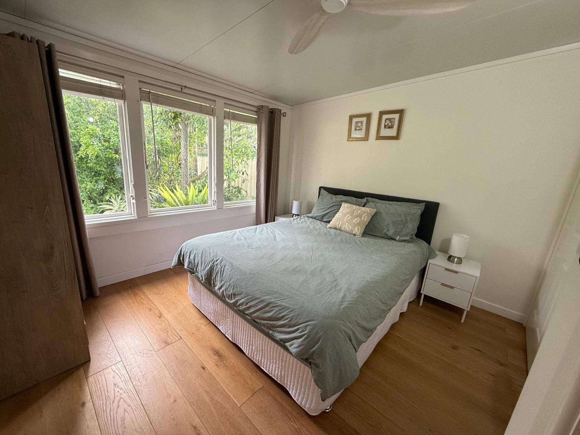 Holiday home Pen-y-pont 4 Bedroom Riverfront Retreat With Charm Chittaway Point